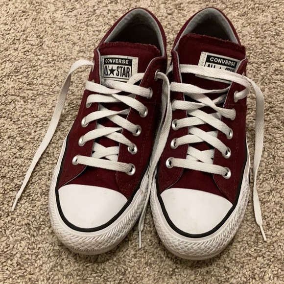 Converse Shoes - Maroon converse